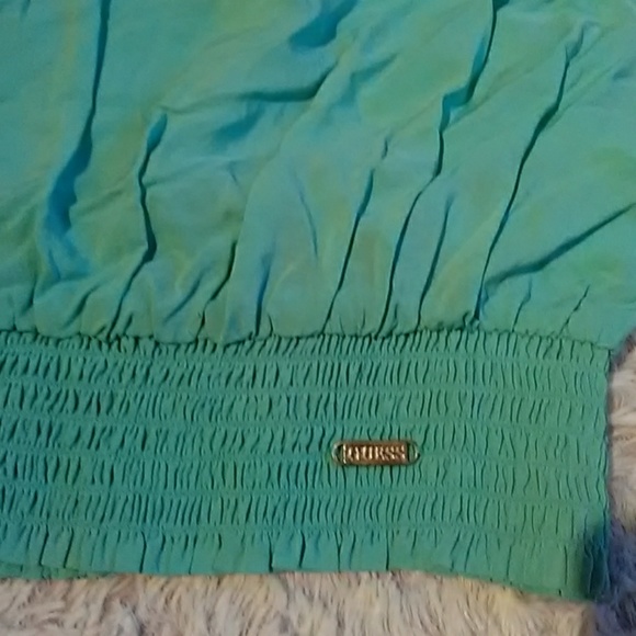 Guess seagreen top w/ partial zipper front - Picture 5 of 7